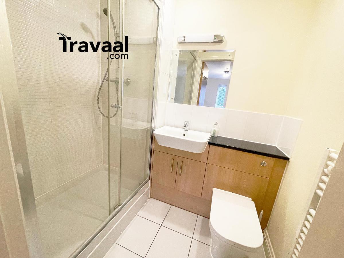 Travaal.om - 2 Bed Serviced Appartement